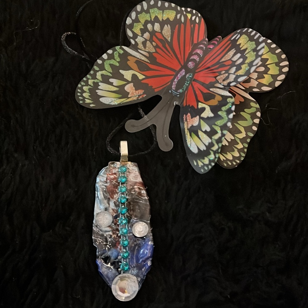 Reversible Necklace - Picture 5 of 16